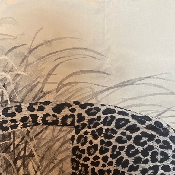 Hermes Limited Edition Retired Panthera Pardus Silk 140cm 55” Scarf Shawl Dallet - Picture 9 of 15